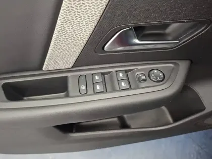Photo 15 Citroën C4  PureTech 130 S&S BVM6