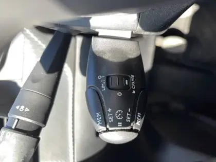 Photo 5 Peugeot 208  PureTech 100 S&S BVM6
