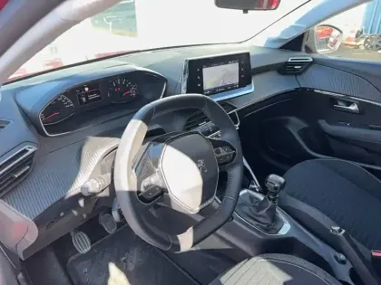 Photo 19 Peugeot 208  PureTech 100 S&S BVM6