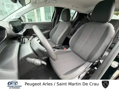 Photo 8 Peugeot 208  PureTech 100 S&S BVM6