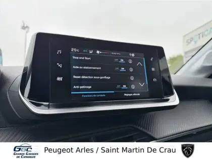 Photo 20 Peugeot 208  PureTech 100 S&S BVM6