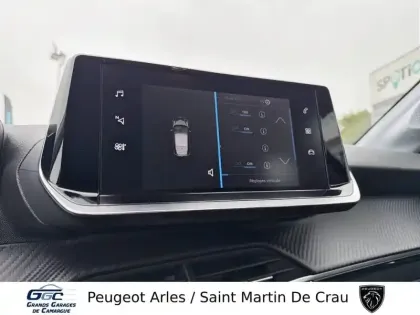 Photo 21 Peugeot 208  PureTech 100 S&S BVM6