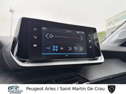 Photo 16 Peugeot 208  PureTech 100 S&S BVM6