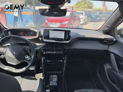 Photo 7 Peugeot 208  Electrique 50 kWh 136ch