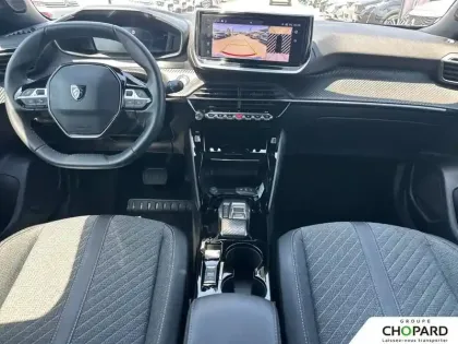Photo 37 Peugeot 2008  Electrique 50 kWh 136 ch