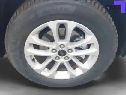 Photo 13 Ford Kuga  2.5 Duratec 180 ch FlexiFuel FHEV E85 Powershift