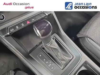 Photo 12 Audi Q3  35 TFSI 150 ch S tronic 7