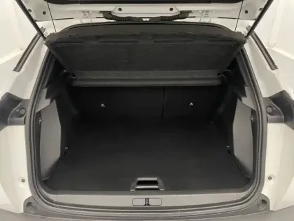 Photo 12 Peugeot 2008  PureTech 100 S&S BVM6
