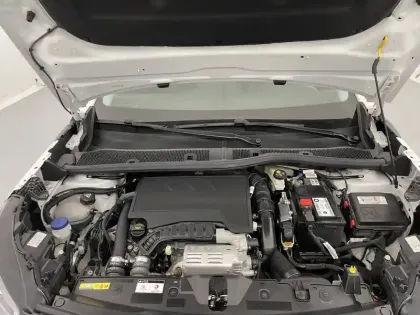 Photo 20 Peugeot 2008  PureTech 100 S&S BVM6