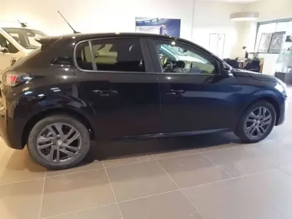 Photo 15 Peugeot 208  PureTech 100 S&S BVM6
