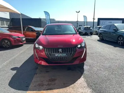 Photo 16 Peugeot 208  PureTech 100 S&S BVM6