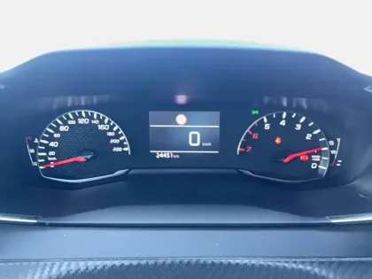 Photo 19 Peugeot 208  PureTech 100 S&S BVM6