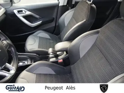Photo 9 Peugeot 2008  PureTech 110ch S&S EAT6