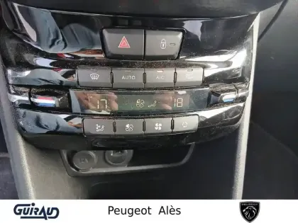 Photo 18 Peugeot 2008  PureTech 110ch S&S EAT6