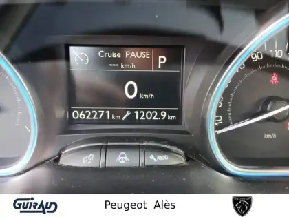 Photo 21 Peugeot 2008  PureTech 110ch S&S EAT6