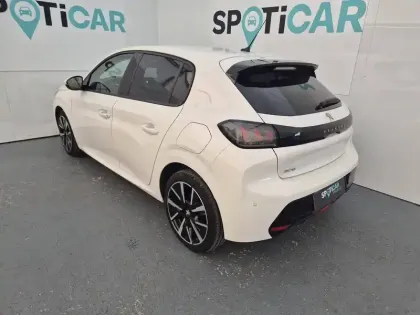 Photo 21 Peugeot 208  PureTech 100 S&S BVM6
