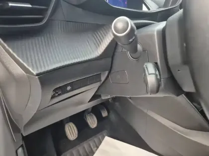 Photo 37 Peugeot 208  PureTech 100 S&S BVM6