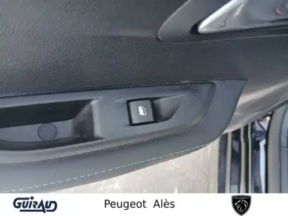 Photo 13 Peugeot 208  Electrique 50 kWh 136ch
