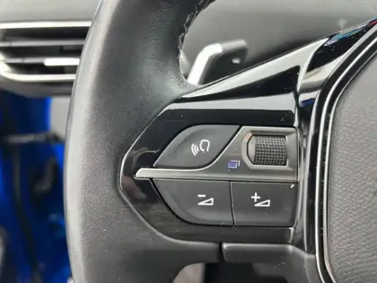 Photo 41 Peugeot 3008  Hybrid 225 e-EAT8