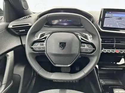 Photo 30 Peugeot 2008  Hybrid 145 e-DCS6