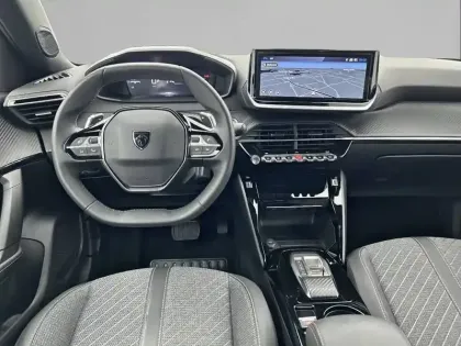 Photo 29 Peugeot 2008  Hybrid 145 e-DCS6