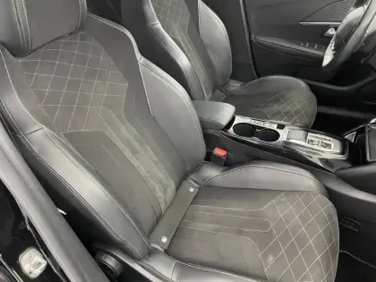 Photo 26 Peugeot 208  Electrique 50 kWh 136ch
