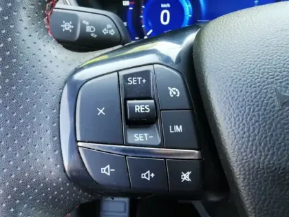 Photo 17 Ford Kuga Hybrid ST-Line 2.5 Duratec 190