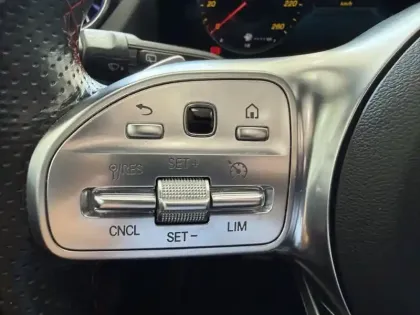 Photo 15 Mercedes GLA 200 d AMG Line
