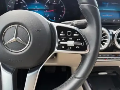 Photo 12 Mercedes GLA 200 Business Line