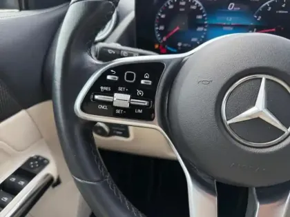 Photo 11 Mercedes GLA 200 Business Line