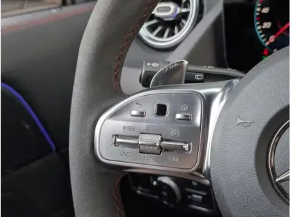Photo 12 Mercedes GLA 35 4MATIC