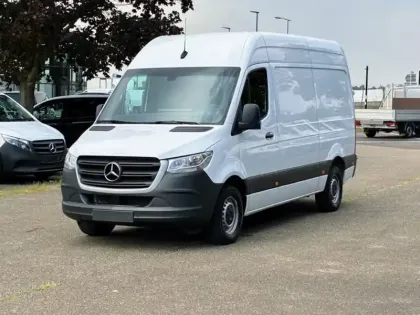 Photo 40 Mercedes Sprinter 317 CDI Fg 37S L2H2 