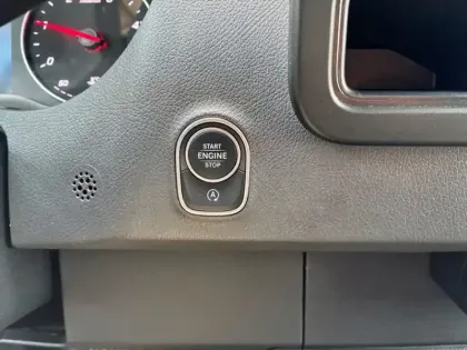 Photo 38 Mercedes Sprinter 317 CDI Fourgon 37S L2H2 170CH