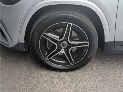 Photo 8 Mercedes GLA 250 e Hybrid 