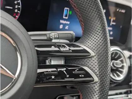 Photo 13 Mercedes GLA 250 e Hybrid 
