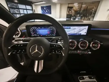 Photo 13 Mercedes Classe A 200 AMG Line