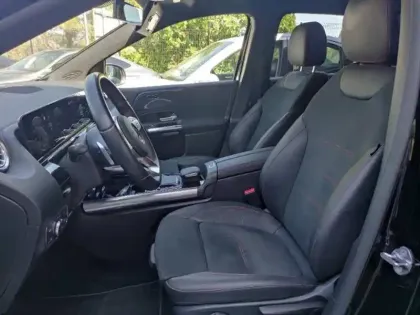 Photo 10 Mercedes Classe B 250 e AMG Line