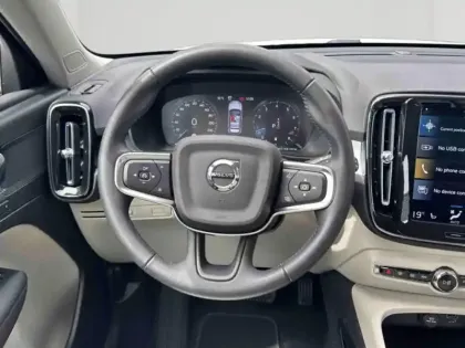 Photo 12 Volvo XC40  B4 AWD 197ch Business Geartronic 8