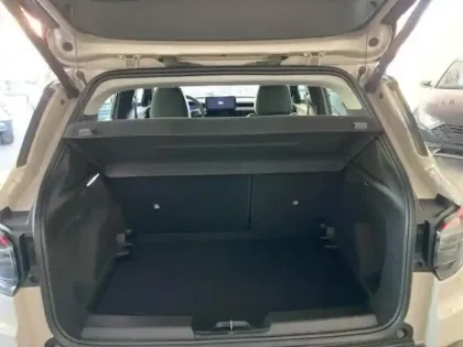 Photo 8 Jeep Avenger  1.2 Turbo T3 100ch Altitude +