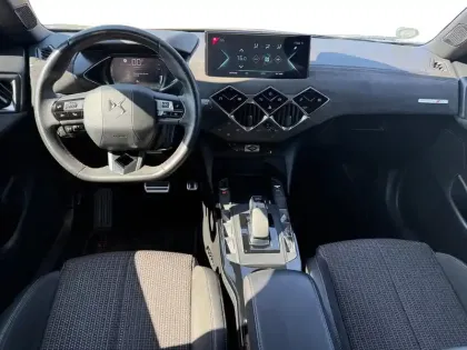 Photo 7 DS DS 3  Crossback E-Tense Performance Line +