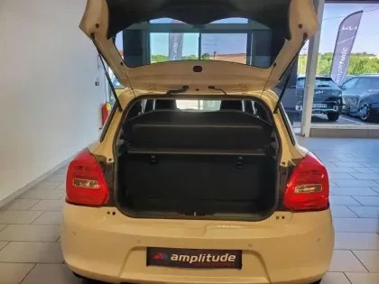 Photo 13 Suzuki Swift  1.2 Hybrid 83ch Privilège