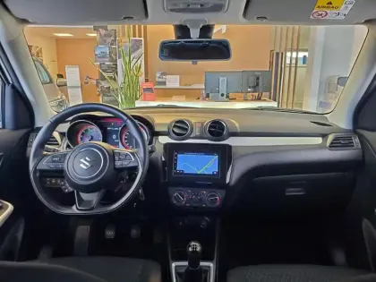 Photo 14 Suzuki Swift  1.2 Hybrid 83ch Privilège