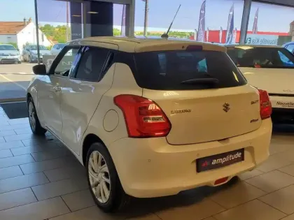 Photo 22 Suzuki Swift  1.2 Hybrid 83ch Privilège
