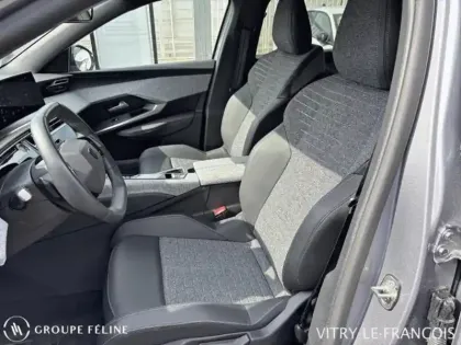 Photo 8 Peugeot 5008  Hybrid 145ch Allure e-DCS6