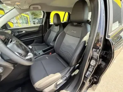 Photo 10 Jeep Avenger  1.2 Turbo T3 100ch Altitude PK PREMIUM