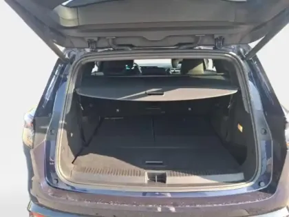 Photo 38 Renault Espace  1.2 E-Tech full hybrid 200ch Techno 7 places - 25