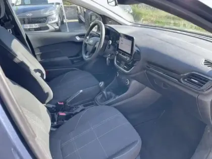 Photo 7 Ford Fiesta  1.1 85ch Cool & Connect 5p Euro6.2