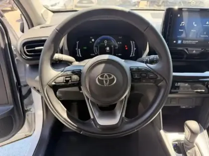 Photo 13 Toyota Yaris  Cross 116h Dynamic MC24