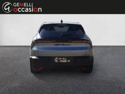 Photo 14 Alfa Romeo Junior  1.2 Ibrida 136ch Speciale DCT6
