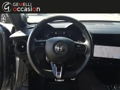 Photo 9 Alfa Romeo Junior  1.2 Ibrida 136ch Speciale DCT6